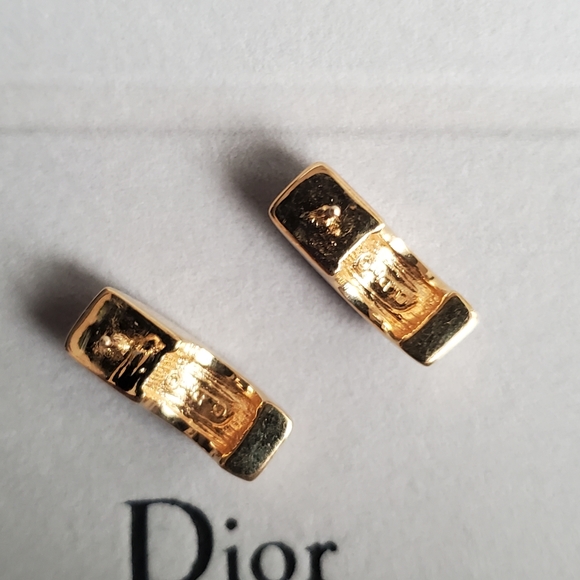 Christian Dior earring - Picture 6 of 8